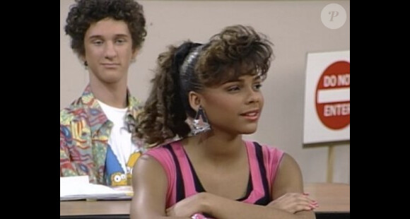 Lark Voorhies incarnait Lisa Turtle dans Sauvés par le gong (1989-1993)