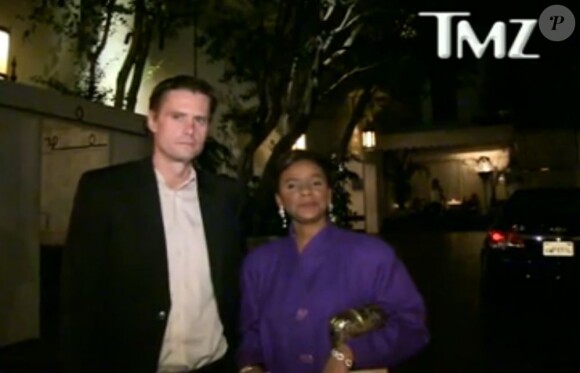 Lark Voorhies interviewée par TMZ.com à Los Angeles, octobre 2012.