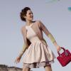 Marion Cotillard est Lady Hampton dans la dernière campagne Dior pour le sac Lady Dior