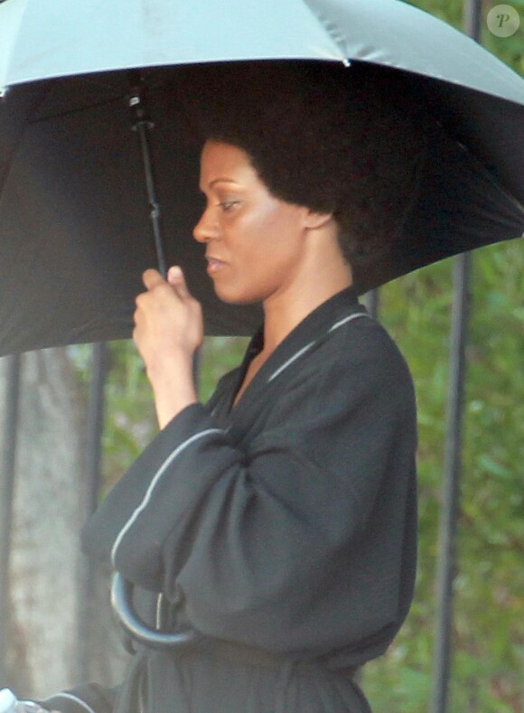Zoe Saldana métamorphosée en Nina Simone pour le film Nina de Cynthia Mort, tourné à Los Angeles, le 25 octobre 2012.