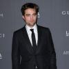 Robert Pattinson sobre et sans Kristen Stewart au LACMA Art Gala à Los Angeles le 27 octobre 2012.