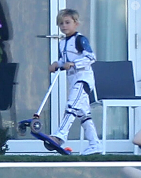 Kingston Rossdale, fils de Gwen Stefani et Gavin Rossdale, à la fête d'Halloween de Gwen Stefani, le 27 octobre 2012.