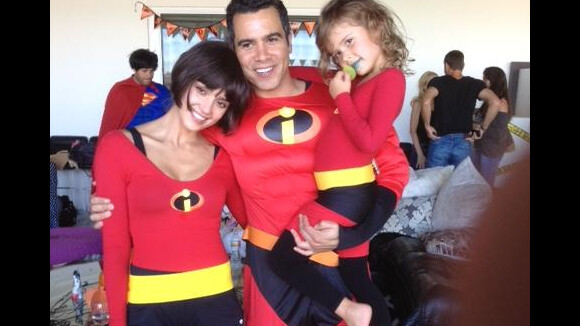 Jessica Alba déguise toute sa famille pour fêter Halloween chez Gwen Stefani