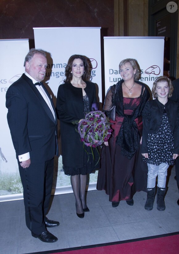 La princesse Mary lors de la soirée de gala célébrant le 20e anniversaire de la première transplantation pulmonaire réussie au Danemark, le 28 octobre 2012 au théâtre royal de Copenhague.