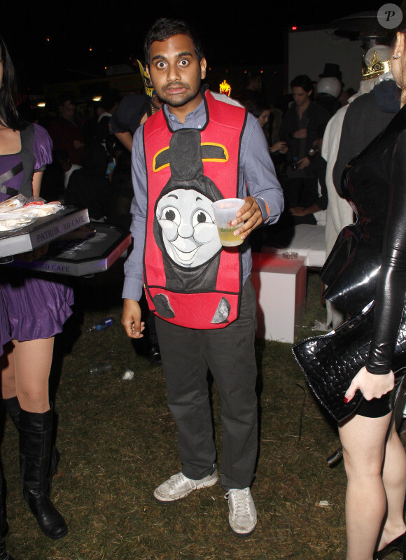 Aziz Ansari lors de la soirée d'Halloween Hollywood Forever le 31 octobre 2012 à Los Angeles