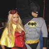 Paris Hilton et River Viiperi : Batman et Robin se rendent à la fête d'Halloween de Rihanna au Manoir Greystones à West Hollywood, le 31 octobre 2012