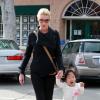 Katherine Heigl et sa fille aînée Naleigh à Los Angeles, le 11 février2012.