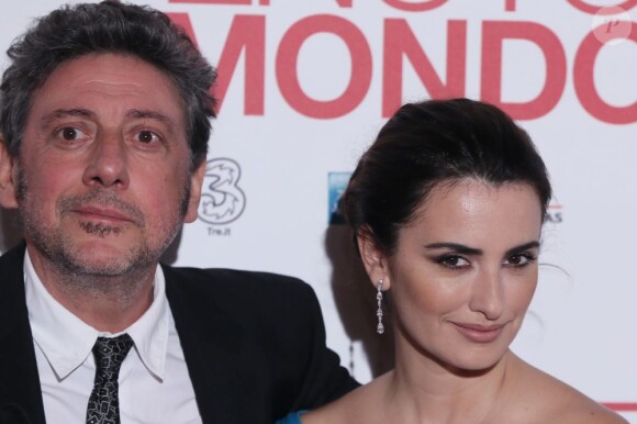 Sergio Castellitto et Penélope Cruz lors de l'avant-première du film Venir au monde, à Rome le 5 novembre 2012