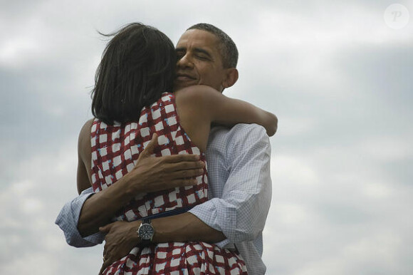 "Four more years", c'est avec cette photo que Barack Obama annonce sa victoire sur Twitter, le 6 novembre 2012.