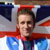Bradley Wiggins a décroché la médaille d'or du contre-la-montre lors des Jeux olympiques de Londres le 1er août 2012 sous les acclamations du public venu applaudir la star locale