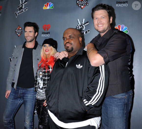 Adam Levine, Christina Aguilera, CeeLo Green et Blake Shelton sur le tapis rouge de 'The Voice' saison 3 à Los Angeles, le 8 novembre 2012.