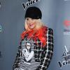 Christina Aguilera, mutine, sur le tapis rouge de 'The Voice' saison 3 à Los Angeles le 8 novembre 2012.