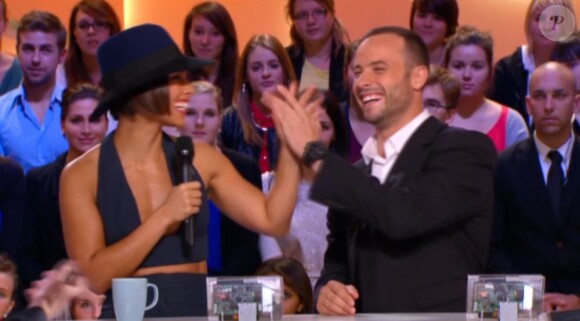 Alicia Keys et Oscar Pistorius, fans l'un de l'autre, sur le plateau du Grand Journal de Canal+, le 13 novembre 2012.