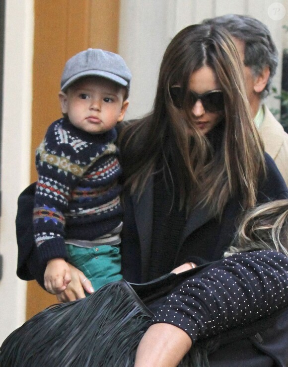 Miranda Kerr se promène à New York avec son adorable fils Flynn le 14 novembre 2012