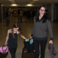 L'actrice américaine Courteney Cox et sa fille Coco Arquette à l'aéroport de Miami, le 17 novembre 2012.