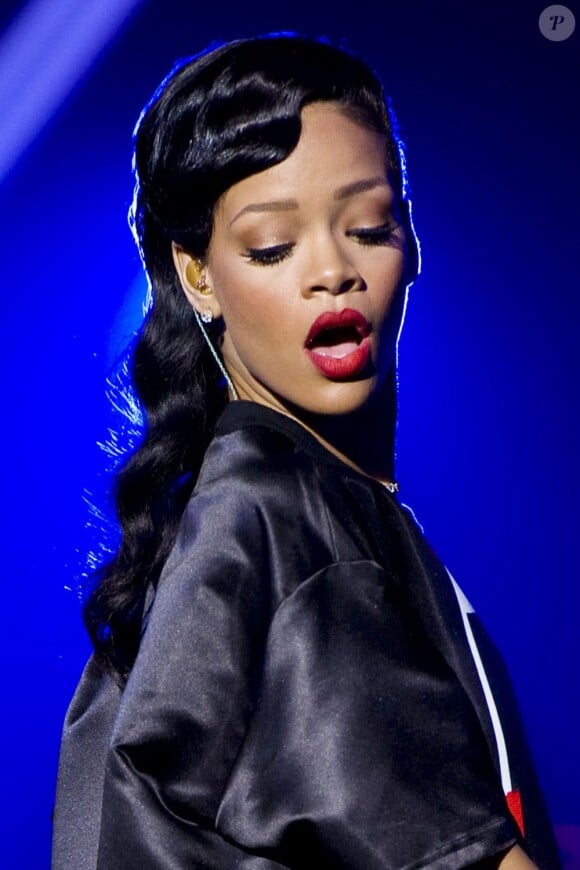 Rihanna a enflammé la capitale dans le cadre de sa tournée 777 Tour, le 17 novembre au Trianon à Paris.