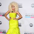 Nicki Minaj portait une robe Monique Lhuillier à la 40e cérémonie des  American Music Awards  à Los Angeles, le 18 novembre 2012.