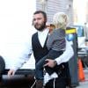 Liev Schreiber avec son fils sur le tournage de Fading Gigolo à West Village, Manhattan, le 17 novembre 2012.