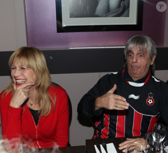 EXCLU - Stone et son mari Mario d'Alba lors de la soirée de l'Association des Journalistes Niçois dans le restaurant bar lounge O Cinq à Paris le 19 novembre 2012.
