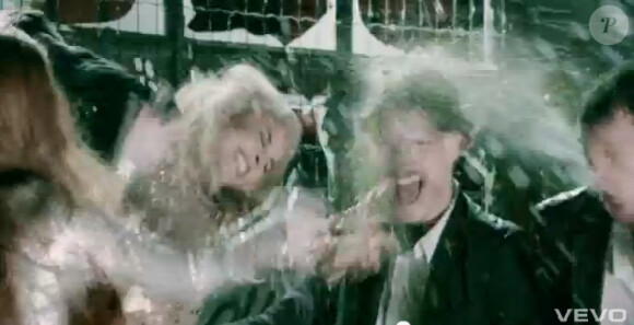 The Rolling Stones : image du clip de Doom and Gloom, réalisé par Jonas Akerlund, avec Noomi Rapace. Extrait de l'album GRRR! (novembre 2012).