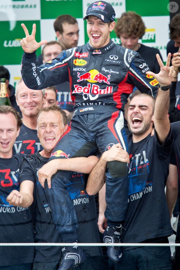 Sebastian Vettel a été sacré champion du monde pour la troisième fois de suite le dimanche 25 novembre 2012 lors du Grand Prix du Brésil à Interlagos  à Sao Paulo