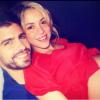 Shakira, enceinte d'environ huit mois de son premier enfant, a dévoilé sur Instagram ses rondeurs fin novembre 2012, au côté de son compagnon le footballeur Gerard Piqué.