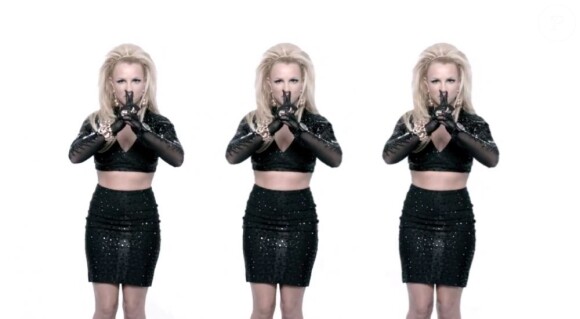 Britney Spears se dédouble dans le clip de la chanson Sream & Shout avec will.i.am, sorti le 28 novembre 2012.