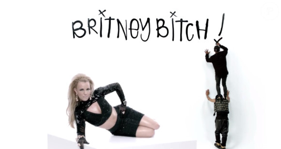 "Britney Bitch" prend la pose dans le clip de la chanson Sream & Shout avec will.i.am et Britney Spears.