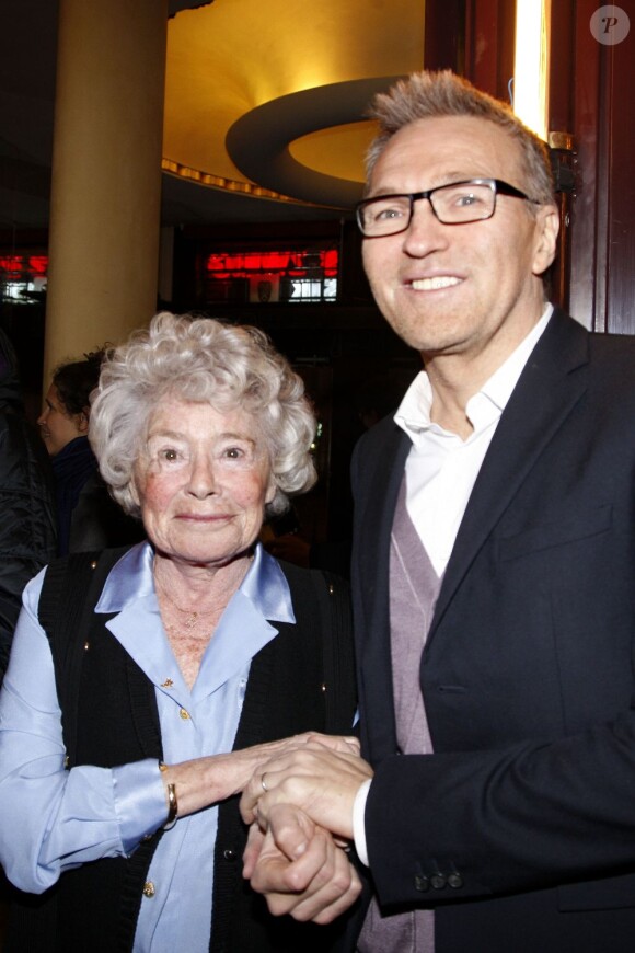 Claude Sarraute et Laurent Ruquier lors de la projection au théâtre Antoine du documentaire sur Laurent Ruquier "On ne demande qu'à le connaître" que Gérard Miller a réalisé pour France 2 (diffusion entre Noël et le jour de l'an) à Paris le 2 décembre 2012.