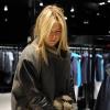 Maria Sharapova profite d'une virée shopping chez Armani à Milan le 2 décembre 2012