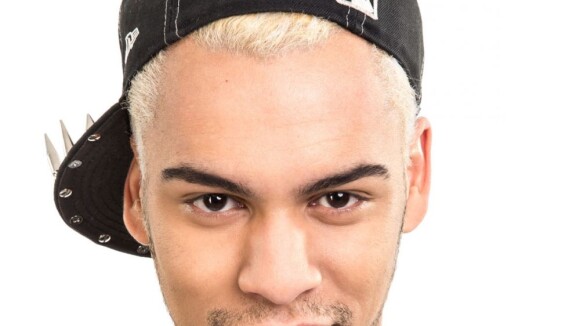 Star Academy 9 : Daniel, un chanteur au look unique !