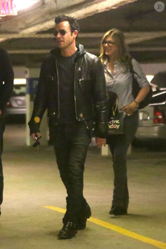 Jennifer Aniston et son fiancé Justin Theroux à Beverly Hills le 8 décembre 2012
