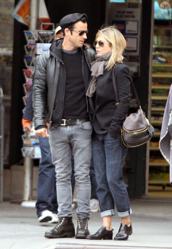 Jennifer Aniston et son amoureux Justin Theroux à New York le 16 septembre 2011
