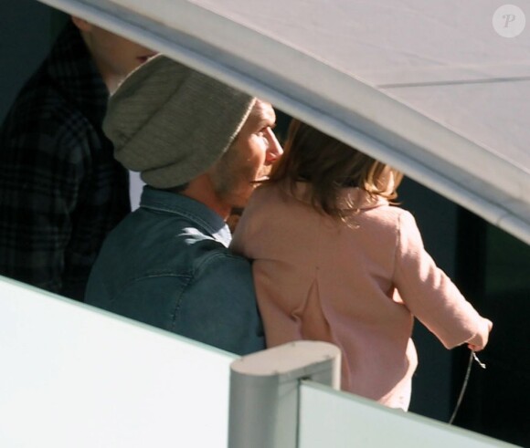 La famille Beckham au complet est de retour à Londres. Le 10 décembre 2012