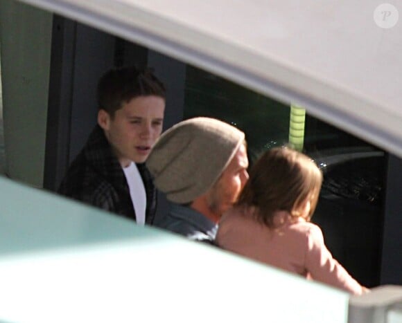La famille Beckham est de retour à Londres. Le 10 décembre 2012