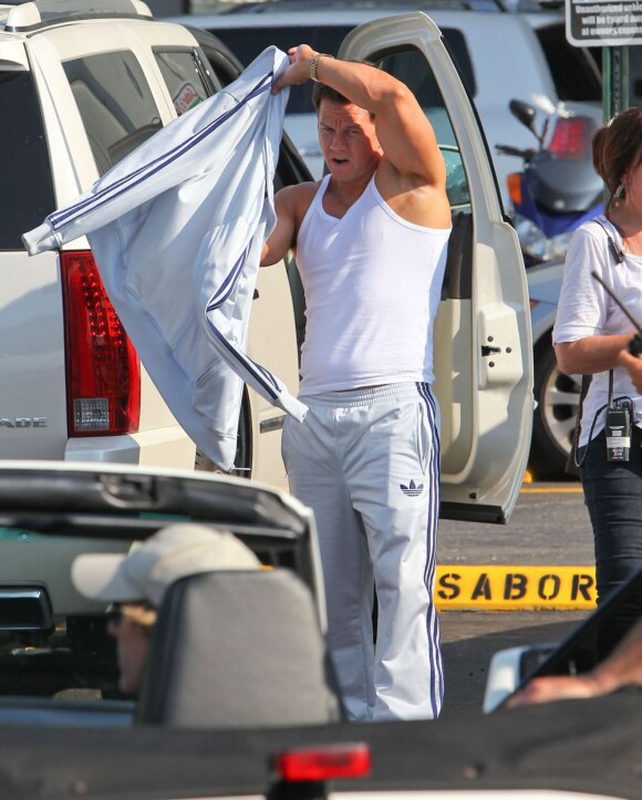 Mark Wahlberg, ultra-musclé, sur le tournage du film Pain And Gain à Miami le 30 mai 2012