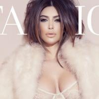 Kim Kardashian : Sexy en lingerie et fourrure puis stylée en famille