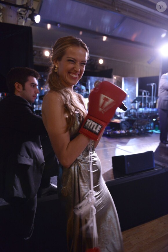 Petra Nemcova lors de la soirée Happy Hearts Fund - Lands of Dream : Mexico, le gala annuel de l'organisme Happy hearts Fund fondé par Petra Nemcova le 11 décembre 2012 à New York au Metropolitan Pavilion