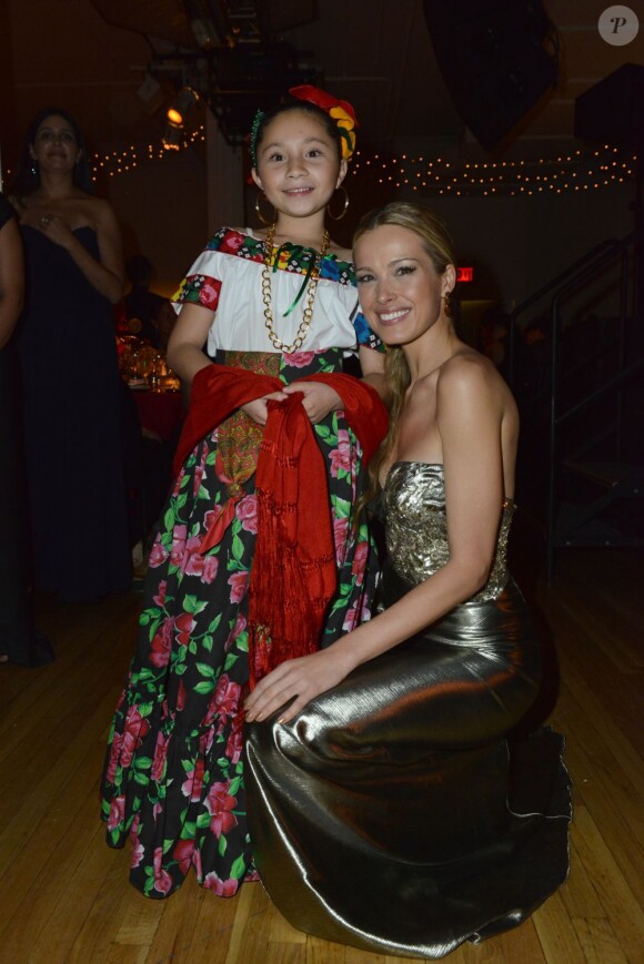 Petra Nemcova lors de la soirée Happy Hearts Fund - Lands of Dream : Mexico, le gala annuel de l'organisme Happy hearts Fund fondé par Petra Nemcova le 11 décembre 2012 à New York au Metropolitan Pavilion