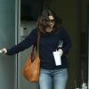 Drew Barrymore commence à perdre du poids grâce au sport. Elle quitte son cours de Pilates à Santa Monica, le 14 décembre 2012.