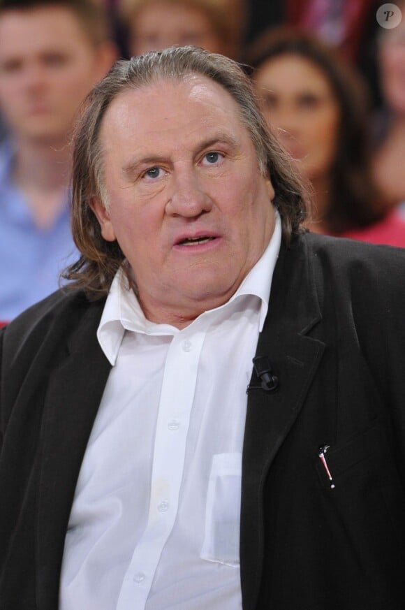 Gérard Depardieu lors de l'enregistrement de Vivement dimanche à Paris le 3 octobre 2012.