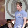 Mark Wahlberg sort du déjeuner avec ses fils Michael et Brendan à Beverly Hills, le 15 décembre 2012.
