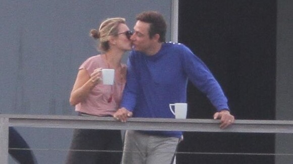 Kate Moss et Jamie Hince : Deux ados en vacances entre baisers, sieste et câlins