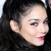 Vanessa Hudgens, ravissante, assiste à la soirée caritative Charity Meet Fashion de l'association Honor Vitae aux galeries Affirmation Arts. New York, le 17 décembre 2012.