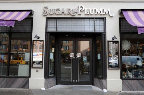 Katie Holmes célèbre son anniversaire au Sugar & Plumm de Manhattan, le 18 décembre 2012.
