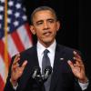 Le président des États-Unis Barack Obama en plein discours à Newtown après la tuerie de l'école primaire Sandy Hook. Le 16 décembre 2012.