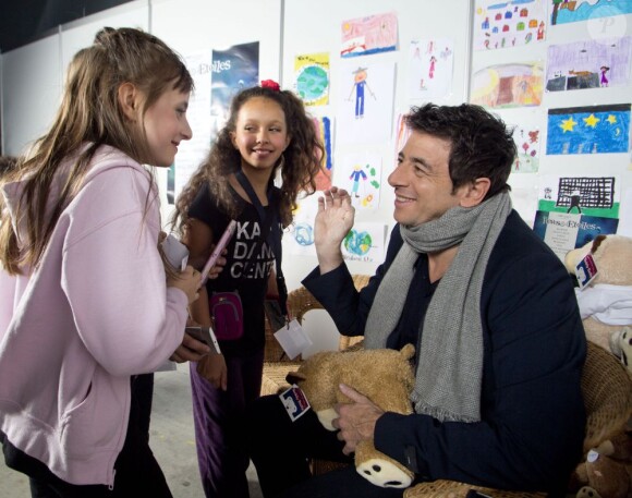 EXCLU - Patrick Bruel lors du concert des rêves et des étoiles organisé par Make a Wish, à Bruxelles, au Palais du Heysel, 14 decembre 2012.