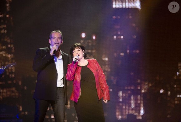 EXCLU - Maurane et Garou lors du concert des rêves et des étoiles organisé par Make a Wish, à Bruxelles, au Palais du Heysel, 14 decembre 2012.