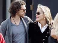 Sharon Stone : Souriante et amoureuse, elle achève 2012 en beauté