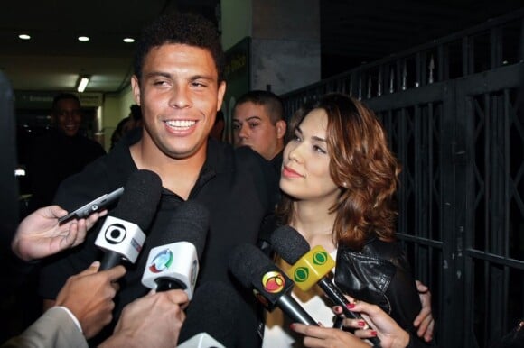 Ronaldo et Bia Antony à São Paulo, le 3 mai 2009.